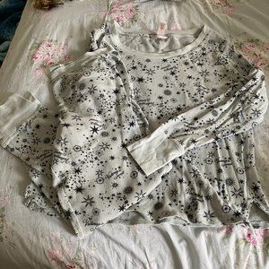 ❗25% off 2❗ Victoria's Secret Pajama Set